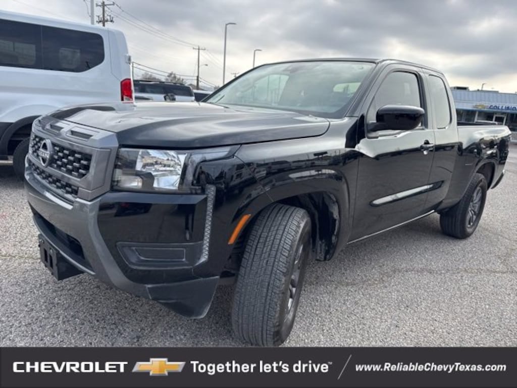 Used 2025 Nissan Frontier King Cab SV 4x2 Truck King Cab