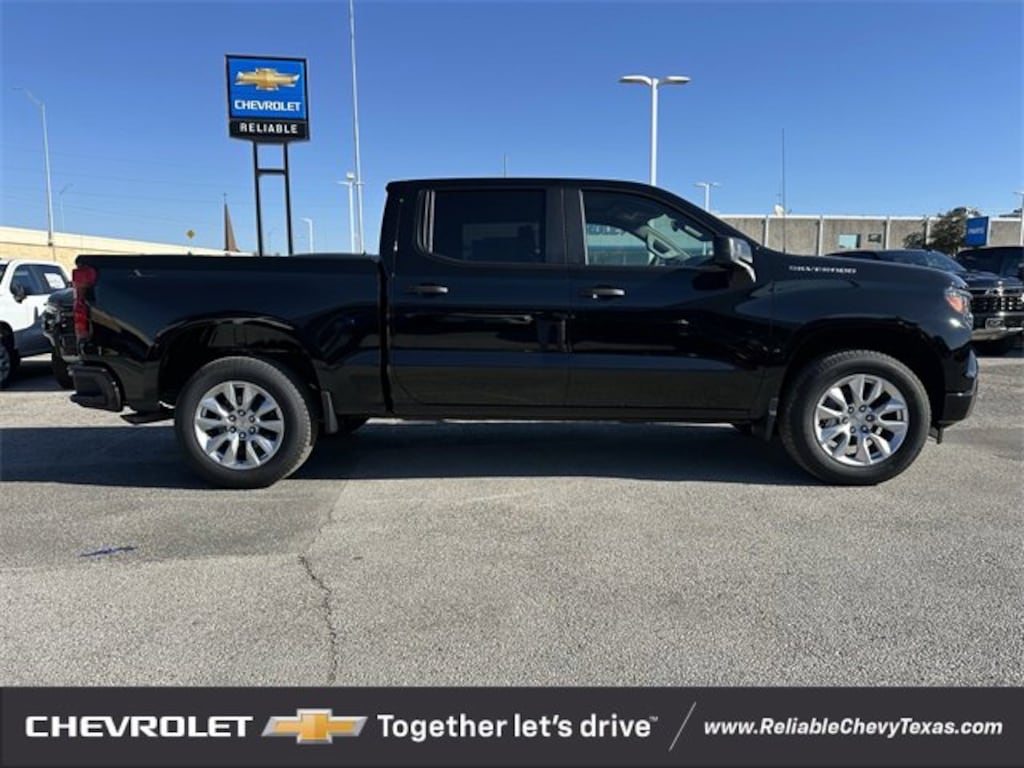 New 2026 Chevrolet Silverado 1500 Custom Truck Crew Cab