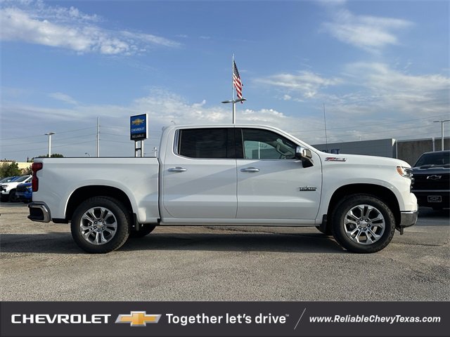 2026 Chevrolet Silverado 1500 LTZ photo 3