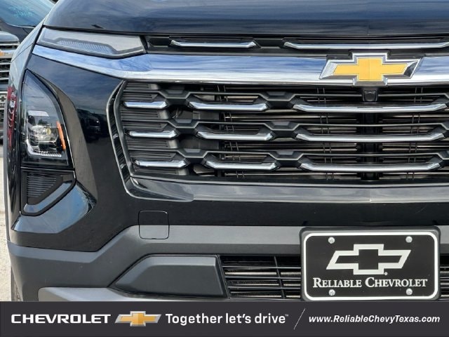 2027 Chevrolet Equinox LT - Photo 8