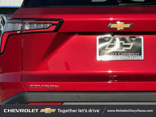 2027 Chevrolet Equinox LT - Photo 6