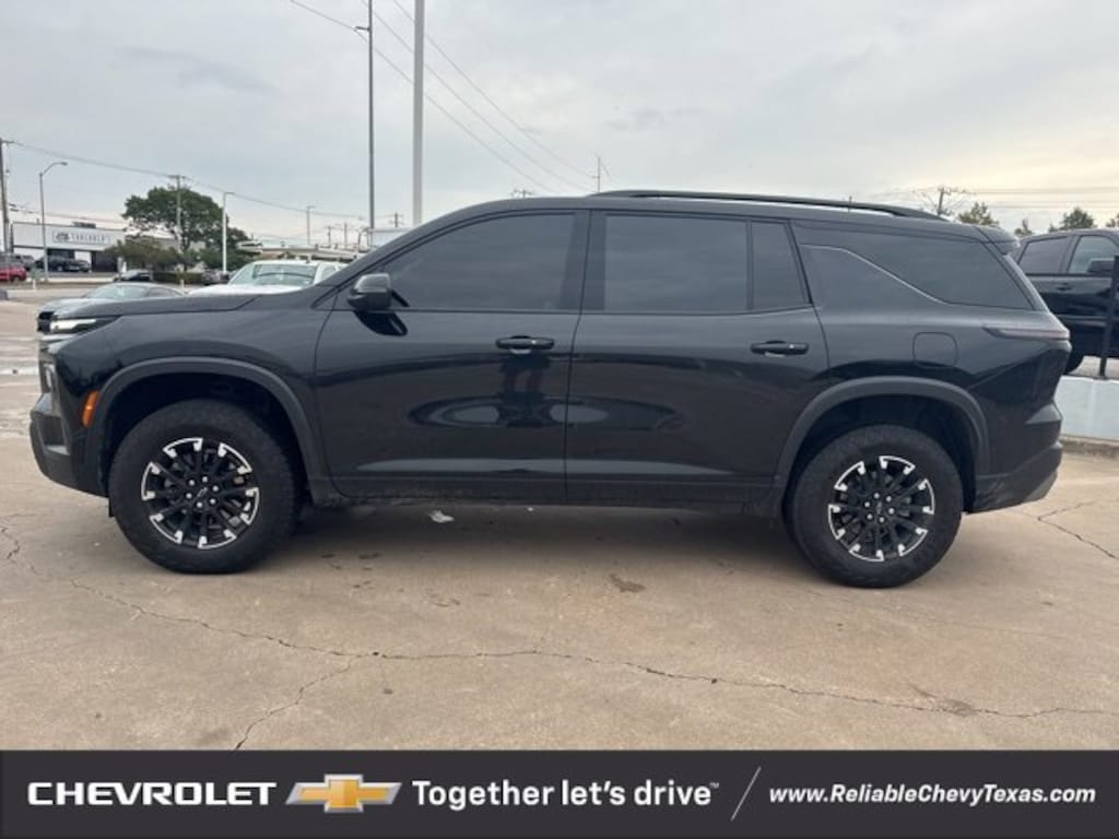 Certified 2025 Chevrolet Traverse Z71 SUV