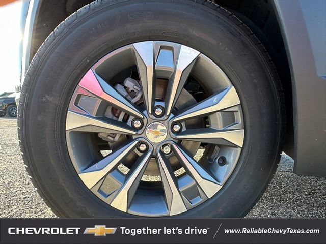 2027 Chevrolet Equinox LT - Photo 9