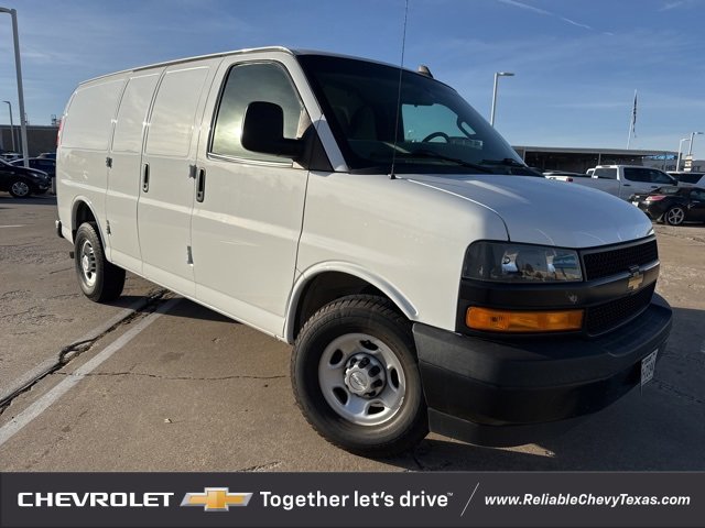 2018 Chevrolet Express Cargo Work Van's photo
