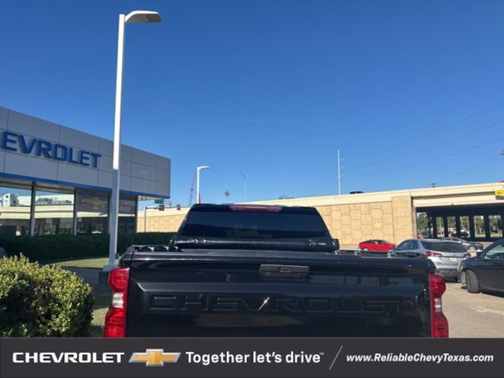 Used 2021 Chevrolet Silverado 1500 LT Truck Crew Cab