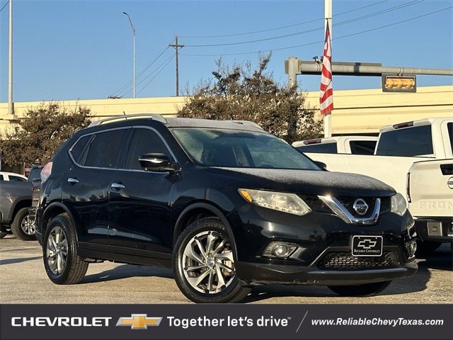 Used 2015 Nissan Rogue SL with VIN 5N1AT2MT5FC799918 for sale in Richardson, TX