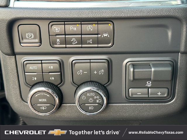 2026 Chevrolet Suburban High Country - Photo 20