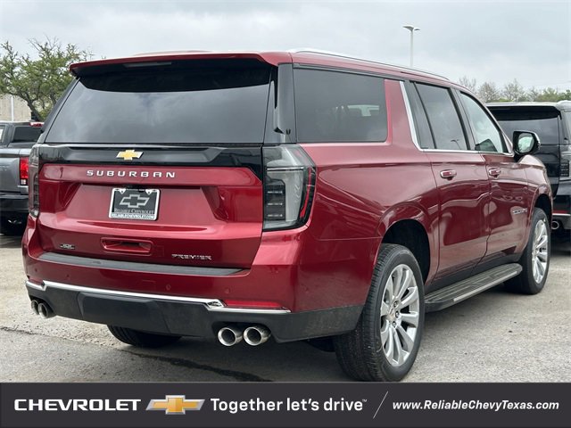 2025 Chevrolet Suburban Premier photo 4