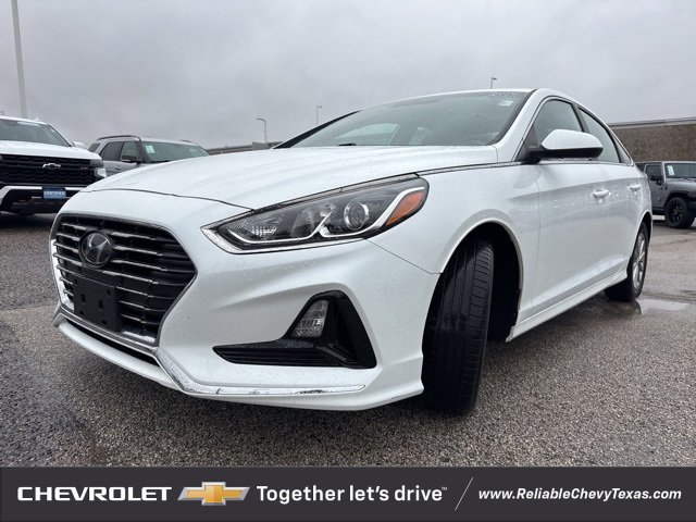 2019 Hyundai Sonata Eco SE photo 3