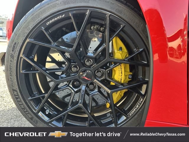2027 Chevrolet Corvette 3LZ - Photo 9