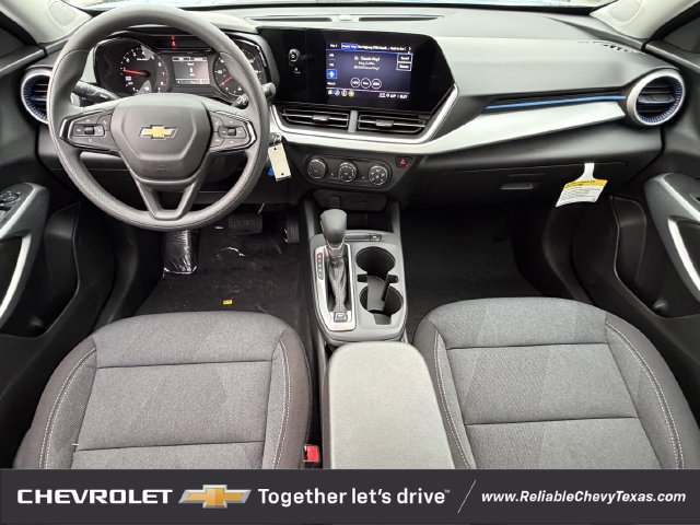 2026 Chevrolet Trax LS - Photo 11