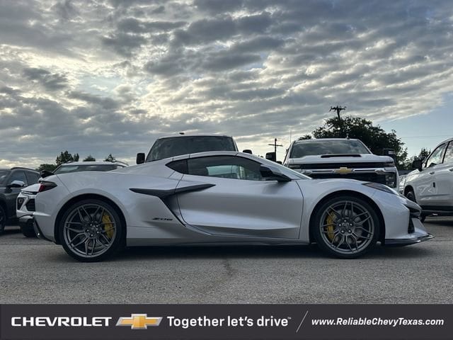 2026 Chevrolet Corvette 2LZ - Photo 3