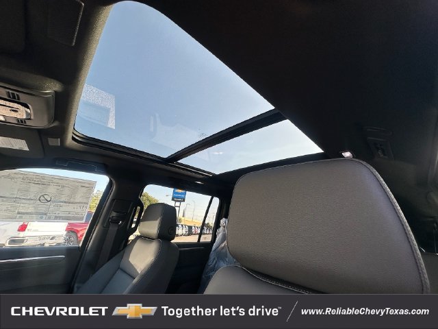 2026 Chevrolet Suburban LT - Photo 26