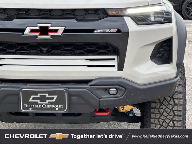 2026 Chevrolet Colorado ZR2 - Photo 10