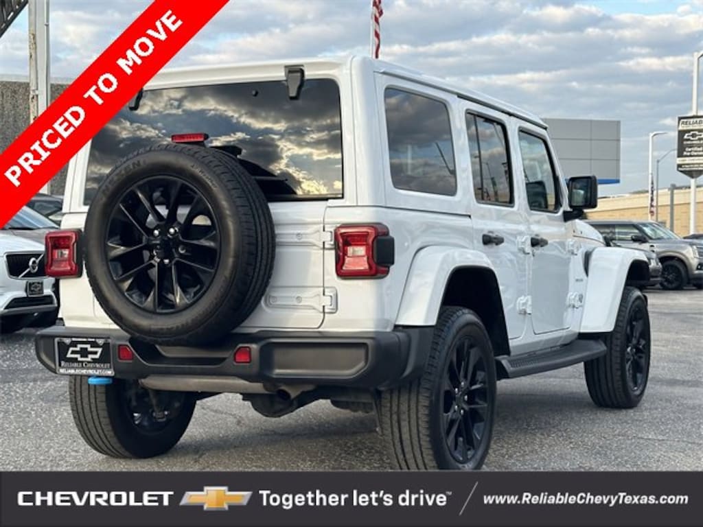 Used 2024 Jeep Wrangler 4xe Sahara SUV