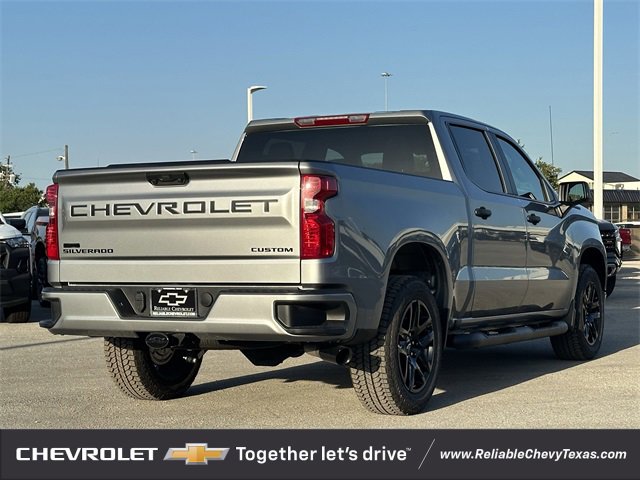 2025 Chevrolet Silverado 1500 Custom photo 4