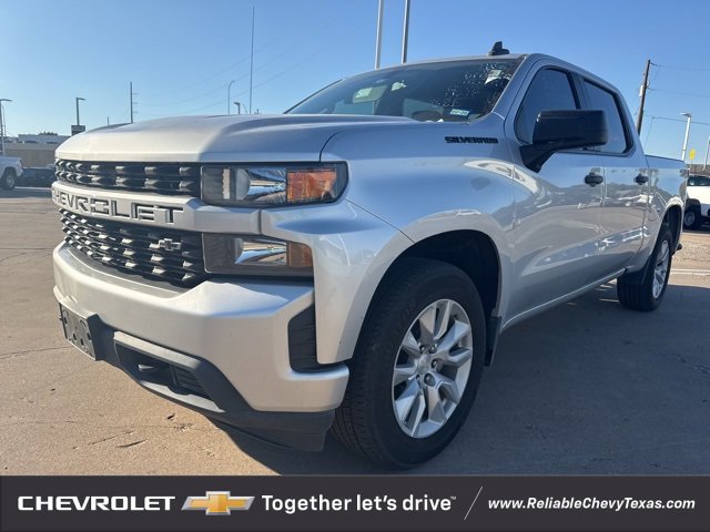 2022 Chevrolet Silverado 1500 Custom photo 2