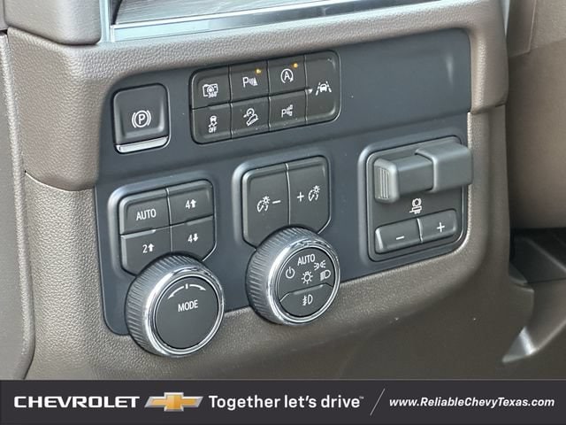 2026 Chevrolet Suburban Z71 - Photo 19