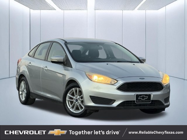 Used 2017 Ford Focus SE with VIN 1FADP3F20HL288433 for sale in Richardson, TX