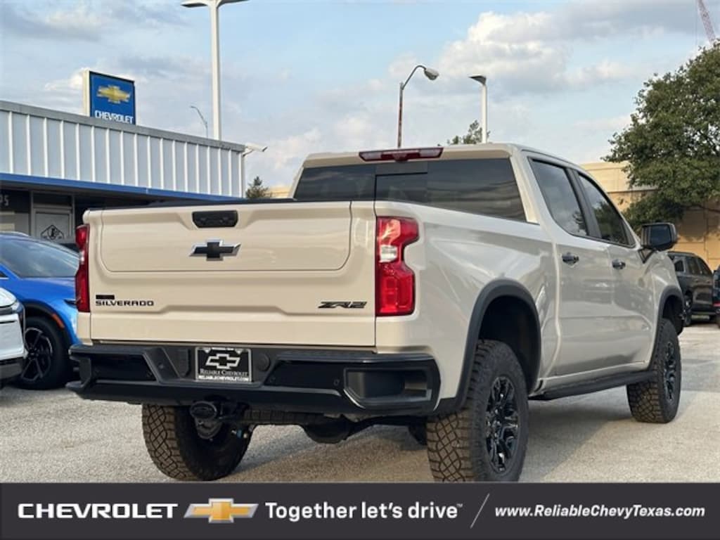 New 2026 Chevrolet Silverado 1500 ZR2 Truck Crew Cab