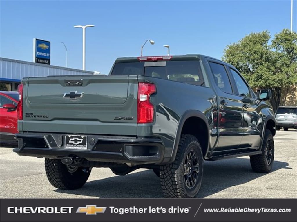New 2026 Chevrolet Silverado 1500 ZR2 Truck Crew Cab