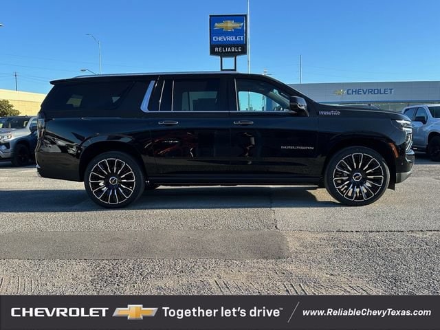2026 Chevrolet Suburban High Country - Photo 3