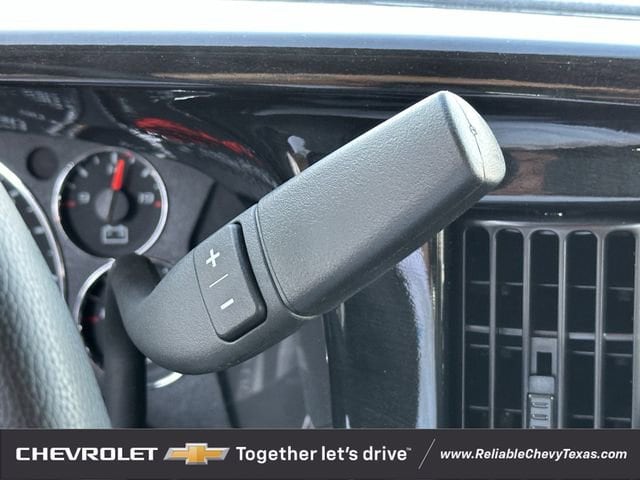2025 Chevrolet Express Cargo Work Van - Photo 25