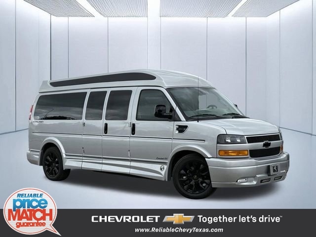 Silver Ice Metallic 2026 Chevrolet Express Cargo 2500 RWD Van Rear-Wheel Drive Automatic