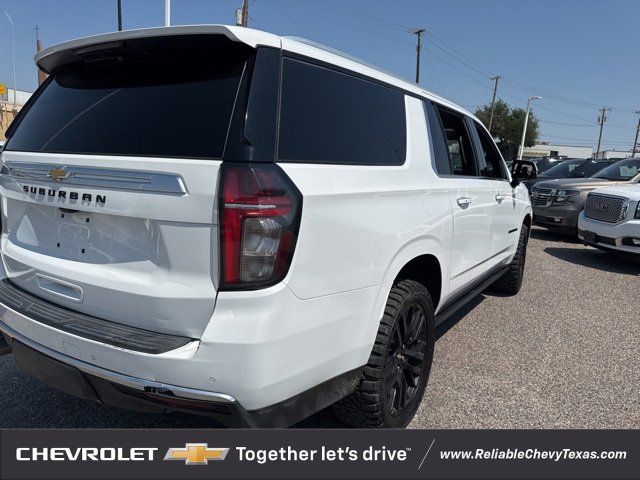 2022 Chevrolet Suburban High Country photo 4