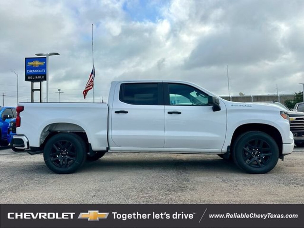 New 2026 Chevrolet Silverado 1500 Custom Truck Crew Cab