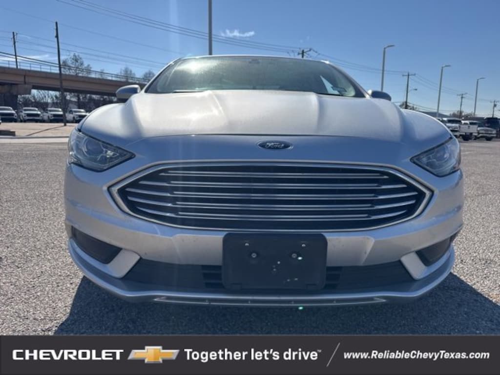 Used 2017 Ford Fusion SE Sedan