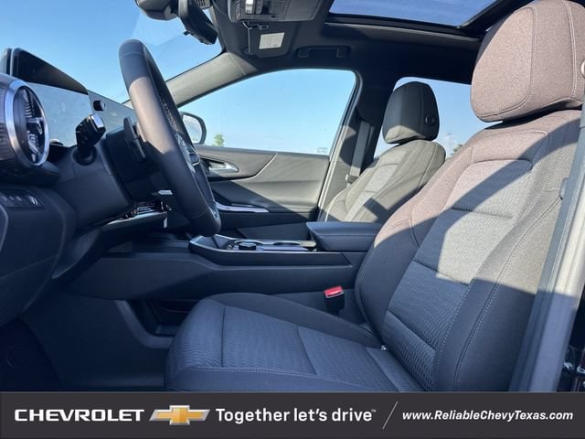 2027 Chevrolet Equinox LT - Photo 23