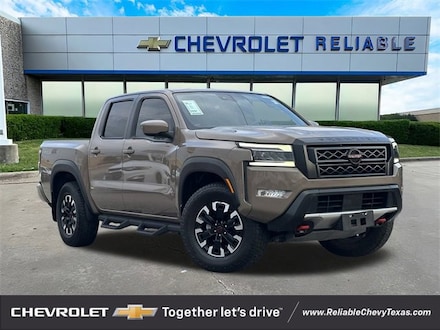 2023 Nissan Frontier PRO-4X Truck Crew Cab