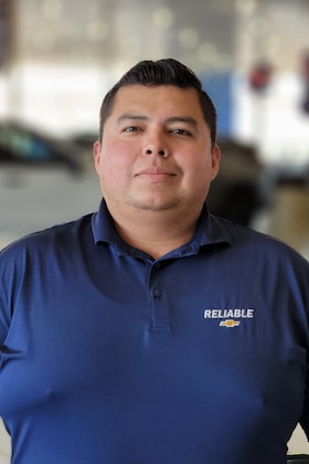 Staff member Raul Arrazabal from ID_59e124fa36a9