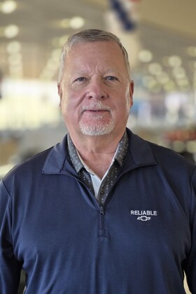Staff member Doug Cooper from ID_59e124fa36a9