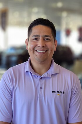 Staff member Manny Hernandez from ID_0987c6c7d542