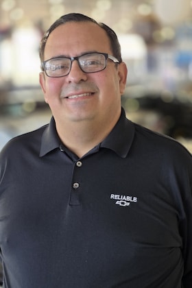 Staff member Ramon Rodriguez from ID_4ed1b15f86c0