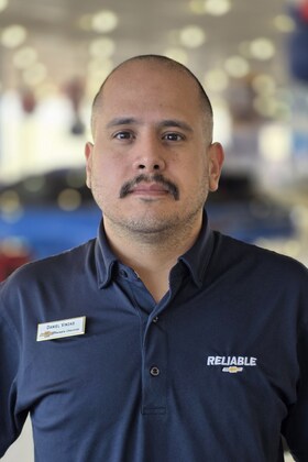 Staff member Daniel Vindas from ID_59e124fa36a9