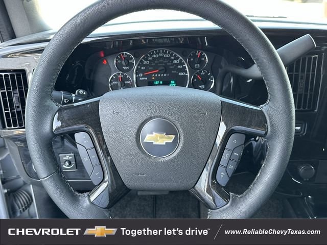 2025 Chevrolet Express Cargo Work Van - Photo 17