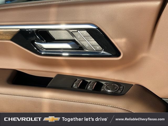 2026 Chevrolet Suburban High Country - Photo 23