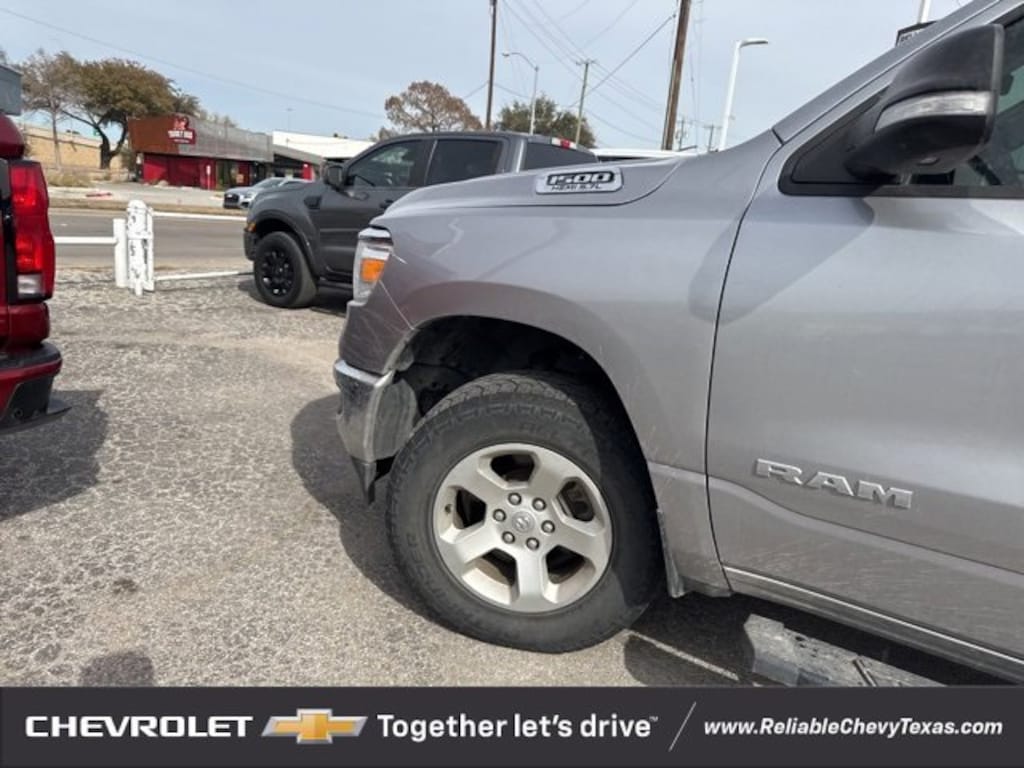 Used 2019 Ram 1500 Big Horn/Lone Star Crew Cab 4x4 57 Box Truck Crew Cab