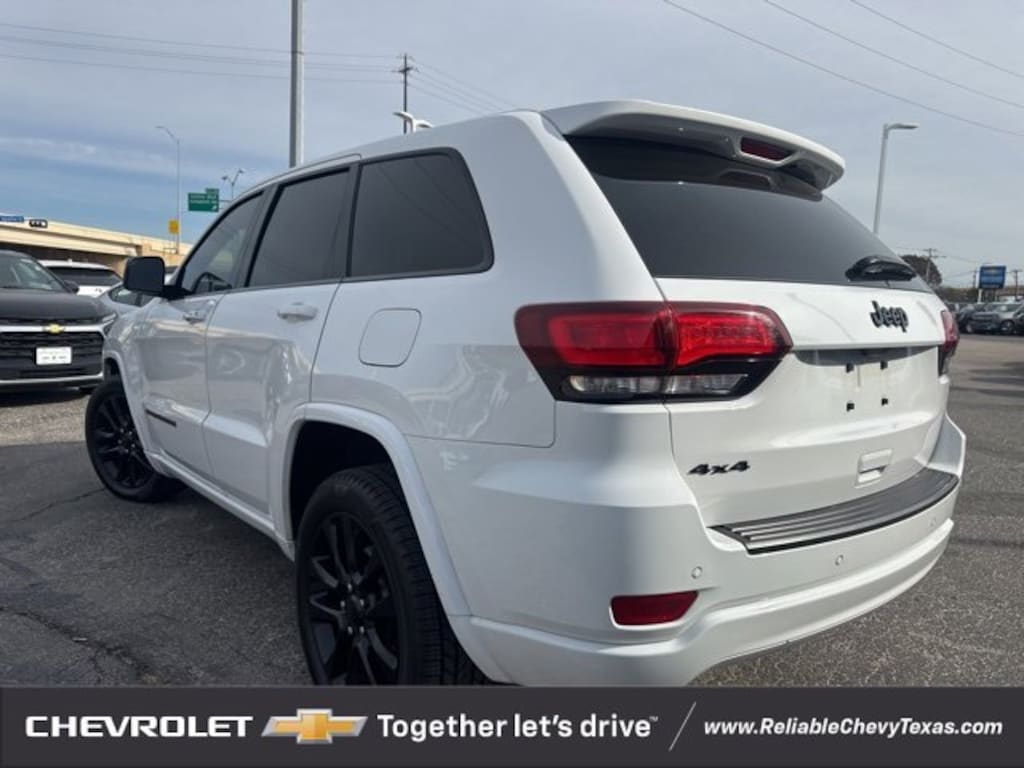 Used 2021 Jeep Grand Cherokee Laredo X 4x4 SUV
