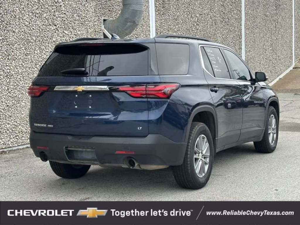 Used 2023 Chevrolet Traverse LT Cloth SUV