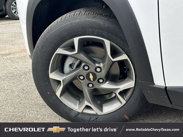 2026 Chevrolet Trax LT - Photo 8