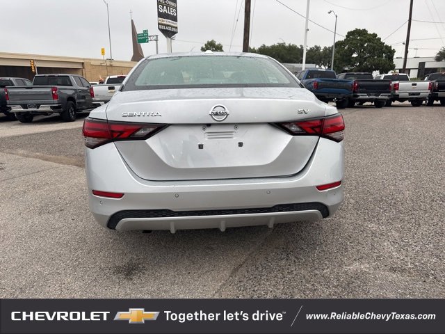 2023 Nissan Sentra SV photo 4