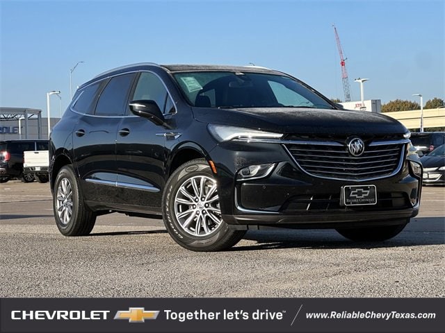 2023 Buick Enclave Essence's photo