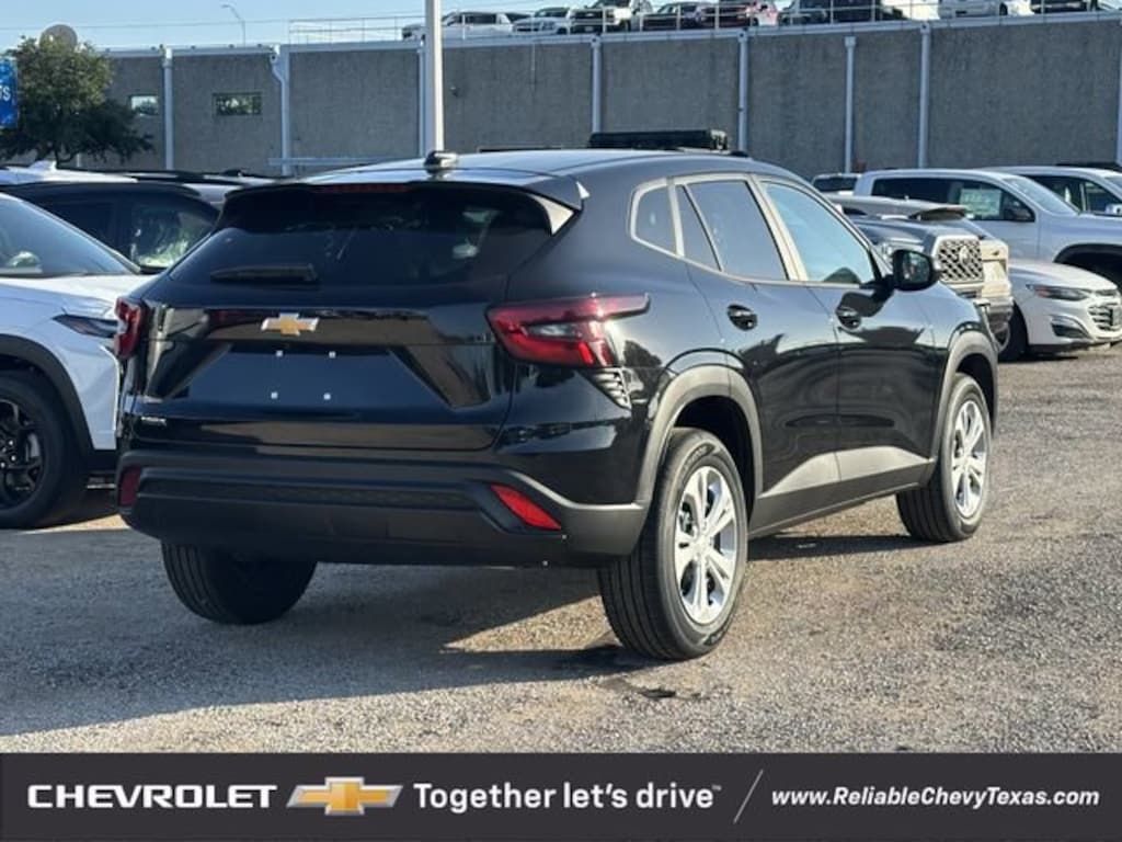 New 2026 Chevrolet Trax LS SUV