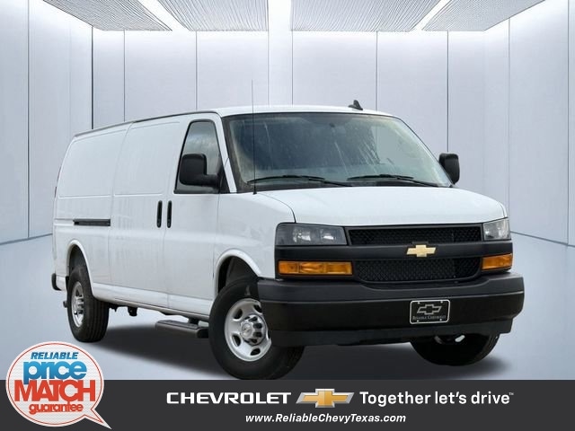 2024 Chevrolet Express 3500 Extended Work Van's photo