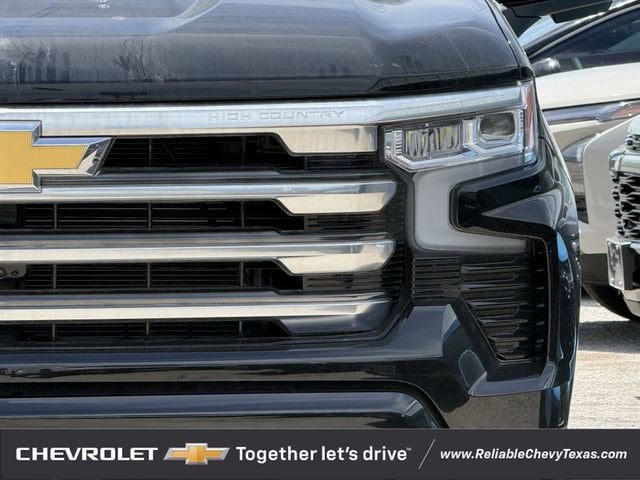 2025 Chevrolet Silverado 1500 High Country - Photo 4