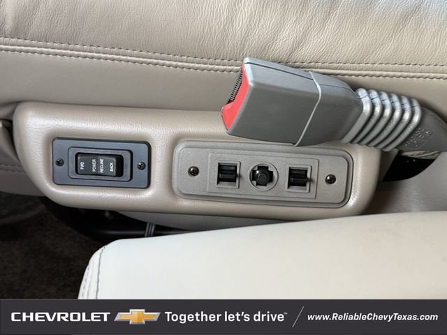 2026 Chevrolet Express Cargo Work Van - Photo 30